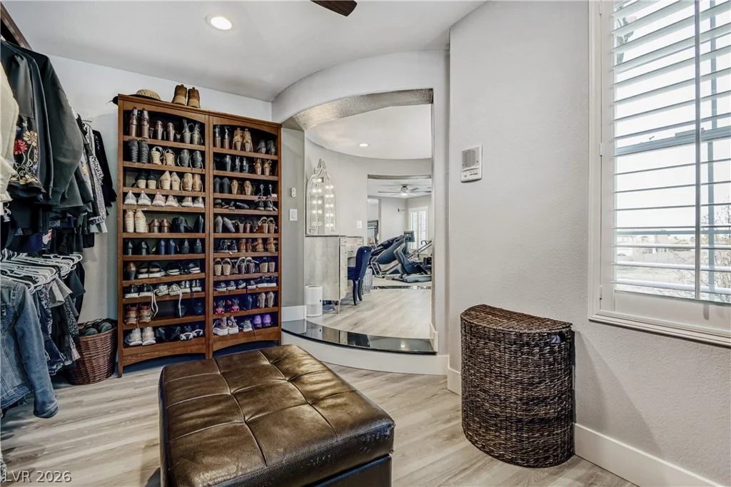 6103 Sundown Crest, Las Vegas, NV 89113