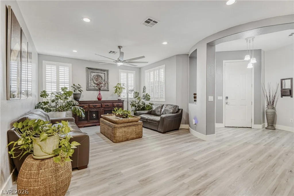 6103 Sundown Crest, Las Vegas, NV 89113