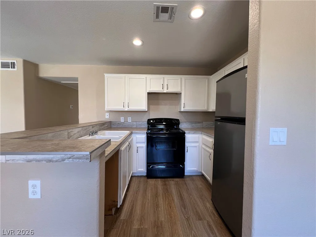 2982 Juniper Hills, Las Vegas, NV 89142