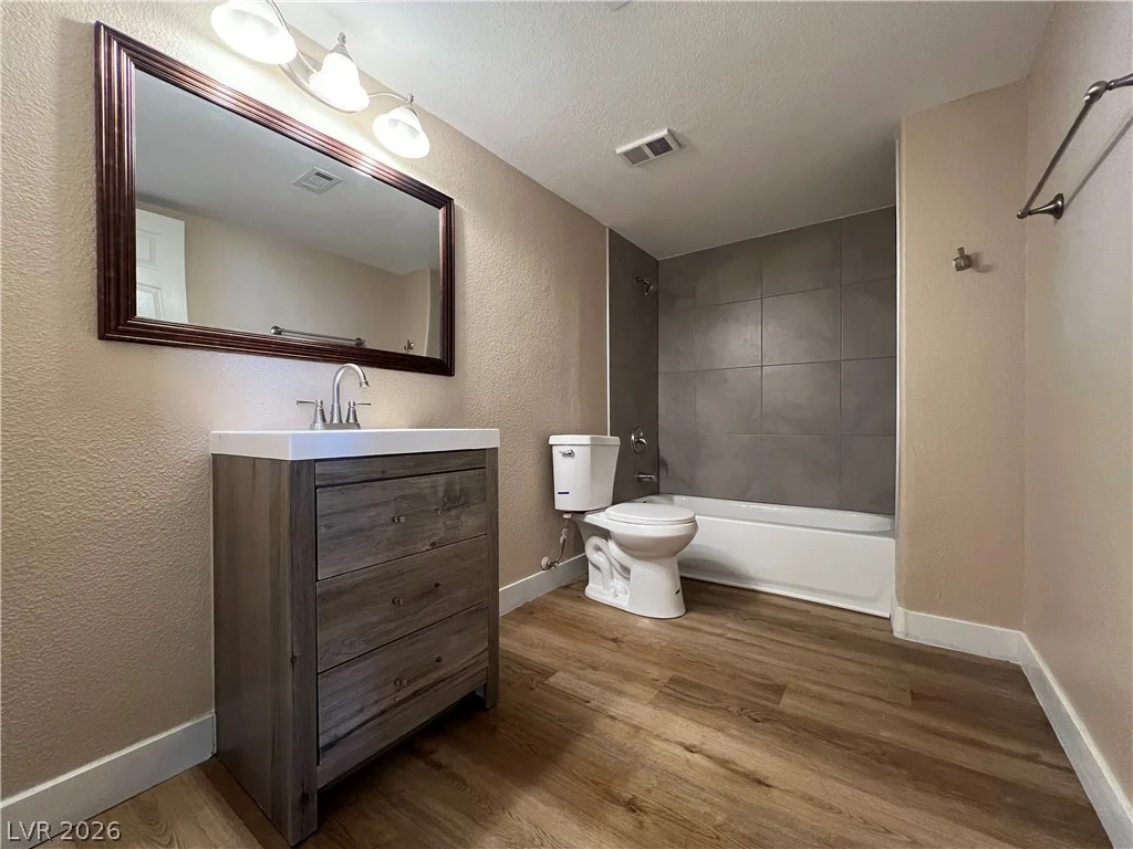 2982 Juniper Hills, Las Vegas, NV 89142