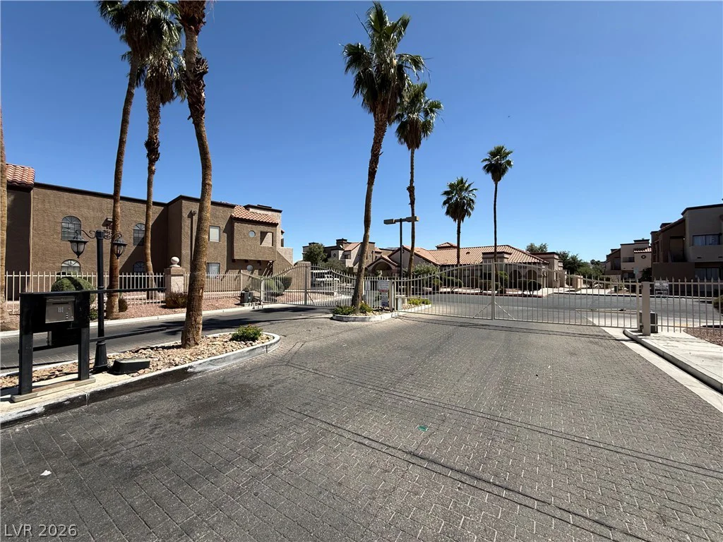 2982 Juniper Hills, Las Vegas, NV 89142