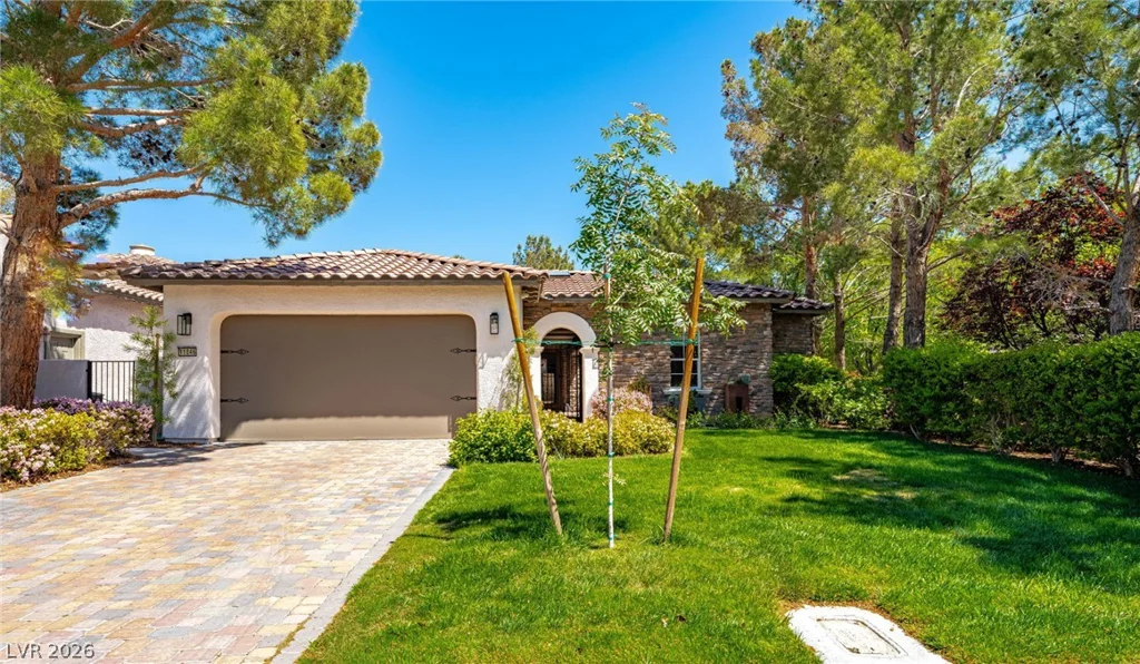 11846 WATERFORD CASTLE, Las Vegas, NV 89141