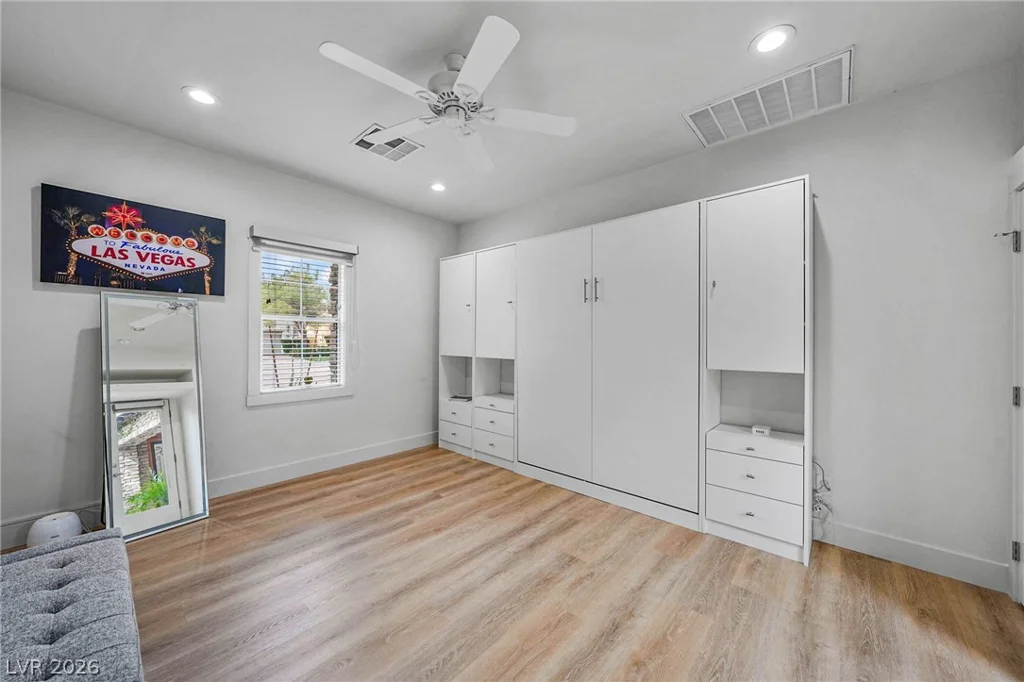 11846 WATERFORD CASTLE, Las Vegas, NV 89141