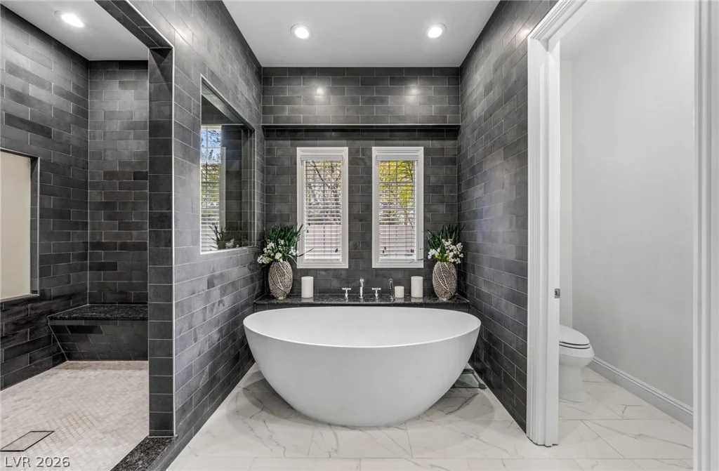 11846 WATERFORD CASTLE, Las Vegas, NV 89141
