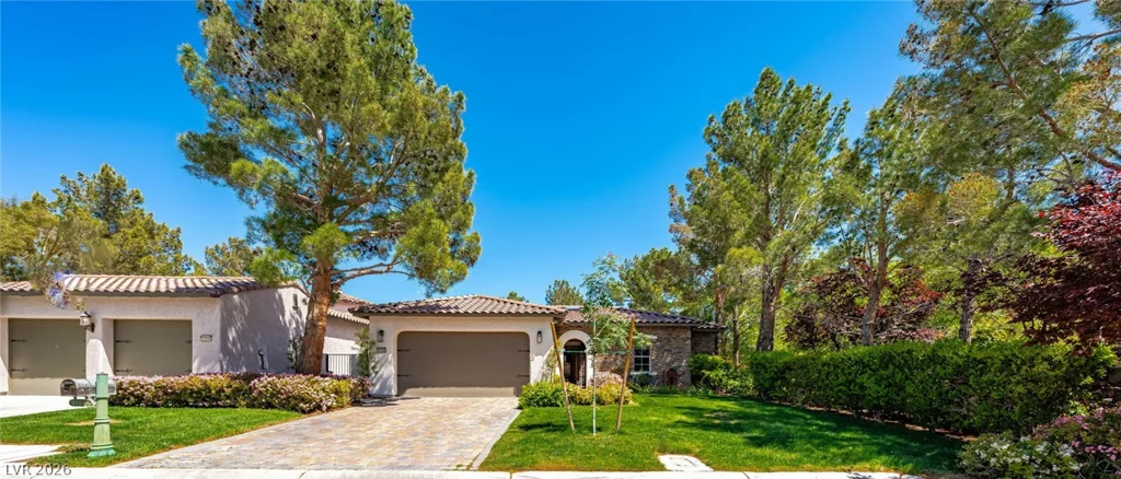11846 WATERFORD CASTLE, Las Vegas, NV 89141