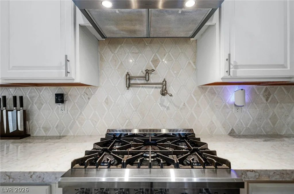 11846 WATERFORD CASTLE, Las Vegas, NV 89141