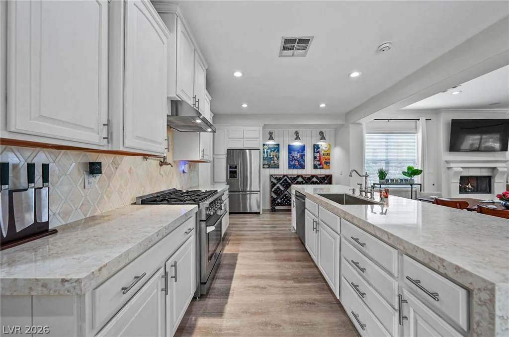 11846 WATERFORD CASTLE, Las Vegas, NV 89141
