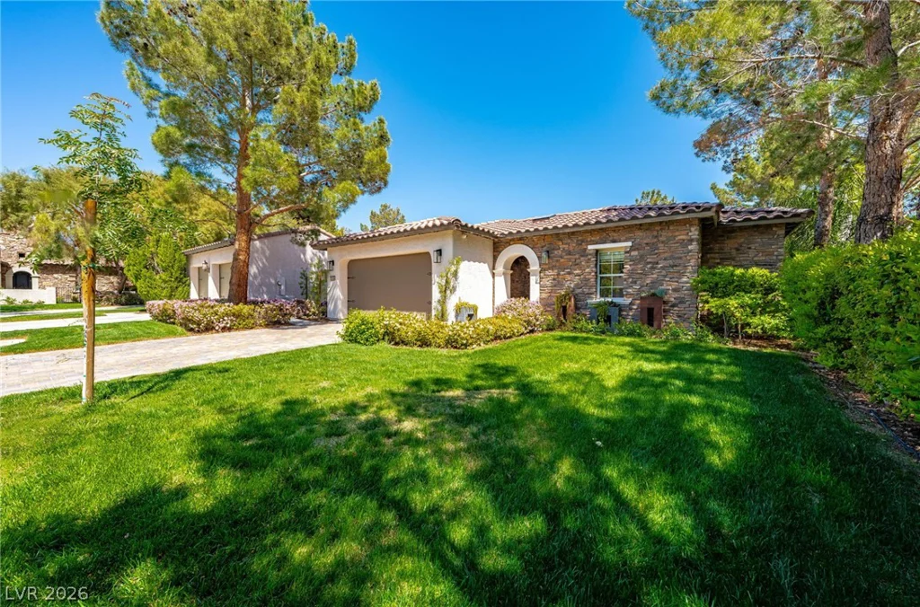 11846 WATERFORD CASTLE, Las Vegas, NV 89141