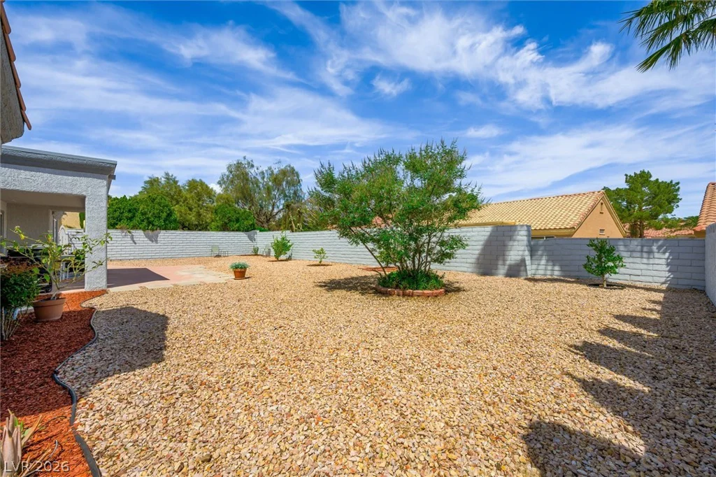8900 Stoney Point, Las Vegas, NV 89134