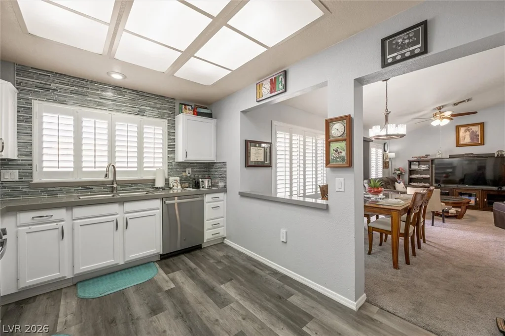 8900 Stoney Point, Las Vegas, NV 89134