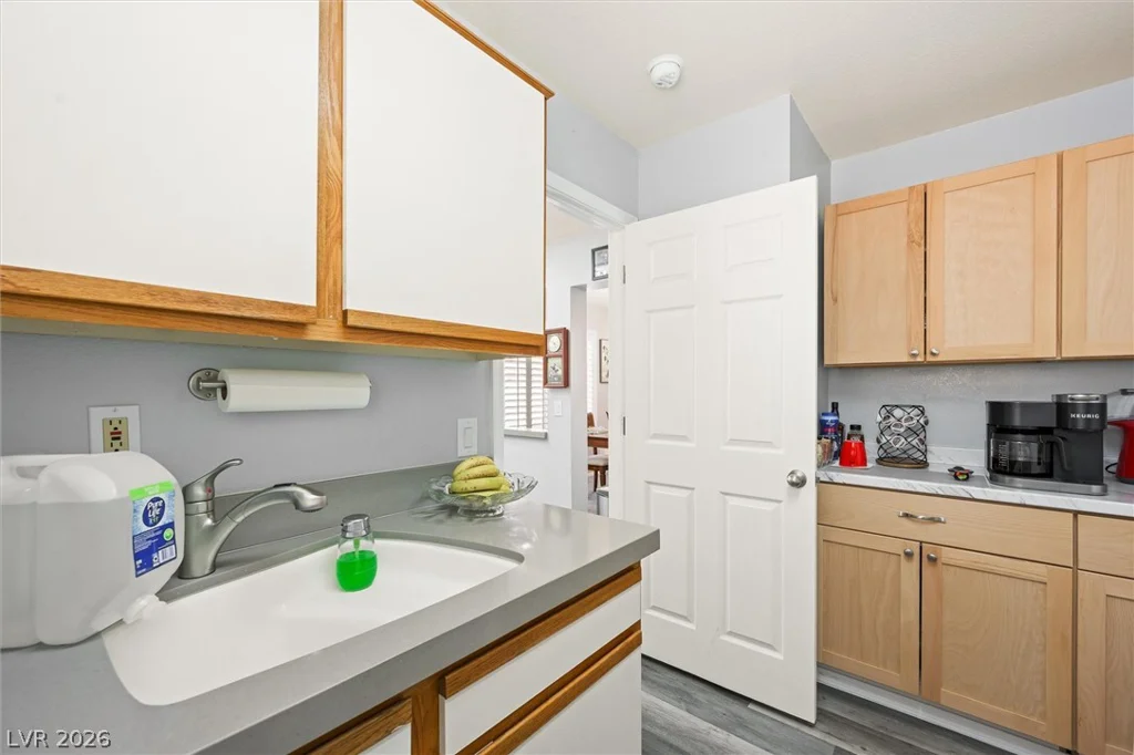 8900 Stoney Point, Las Vegas, NV 89134