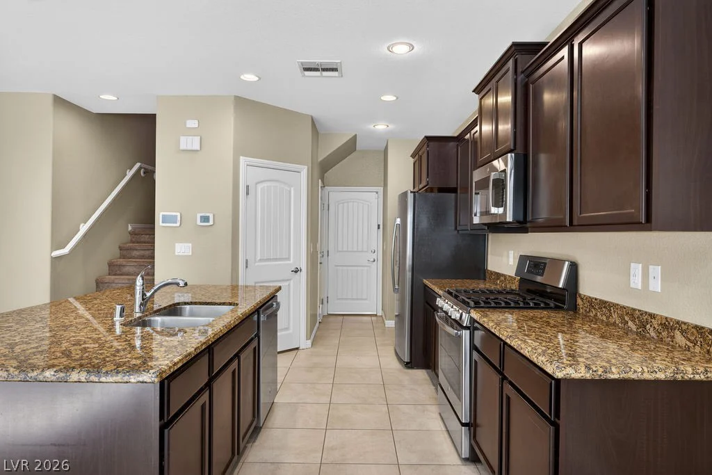 6753 Browns Bay, Las Vegas, NV 89149