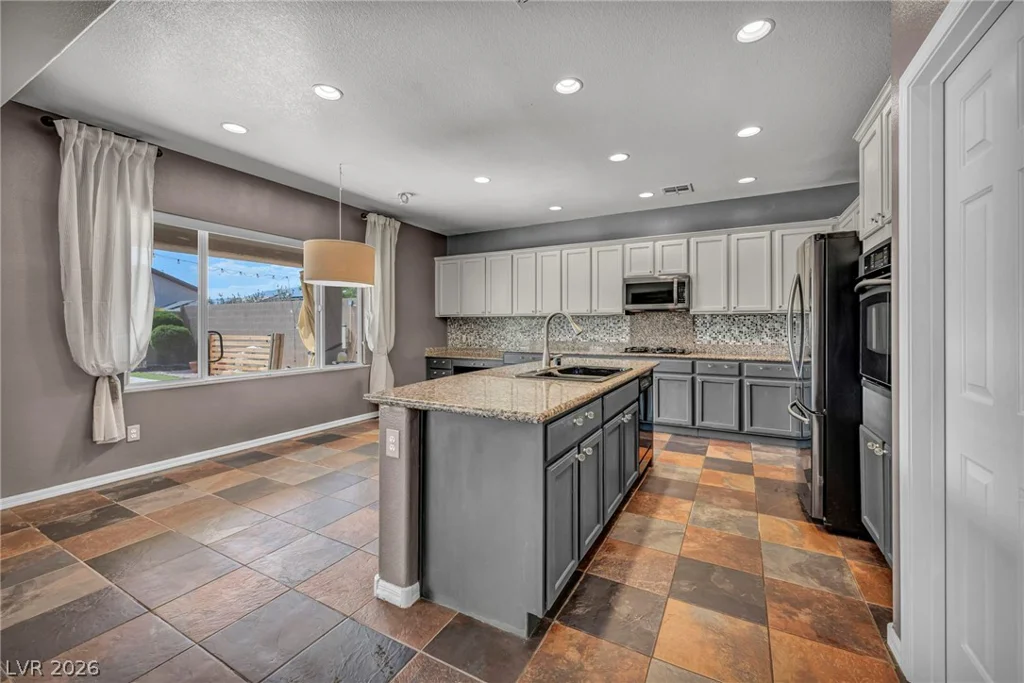 2449 Daks Loden, Henderson, NV 89044