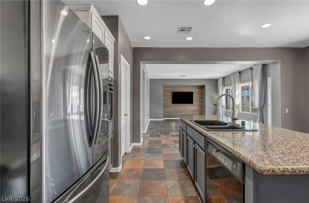 2449 Daks Loden, Henderson, NV 89044