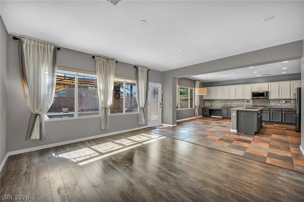 2449 Daks Loden, Henderson, NV 89044