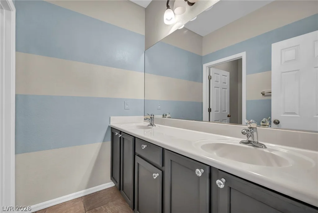2449 Daks Loden, Henderson, NV 89044