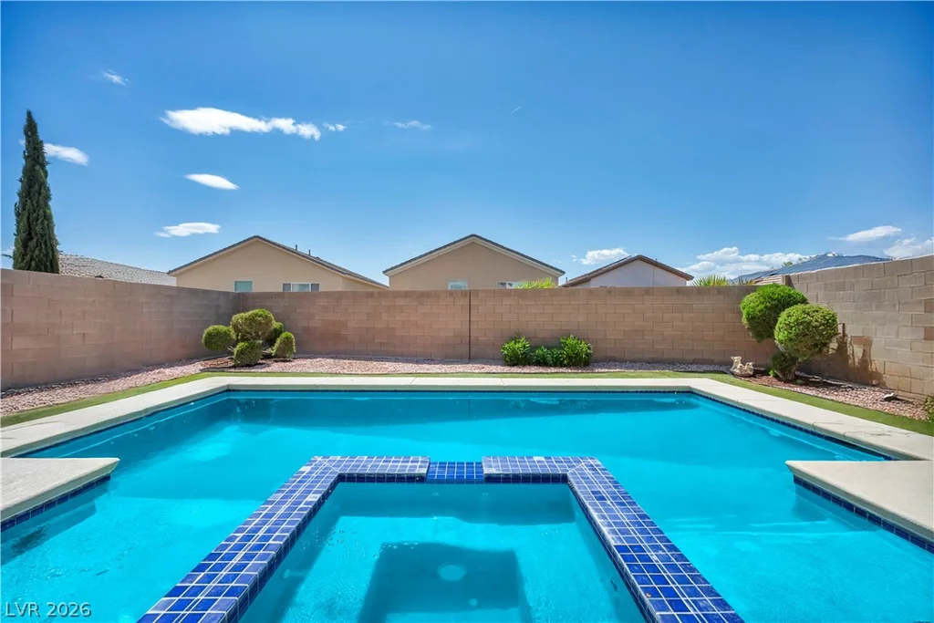 2449 Daks Loden, Henderson, NV 89044