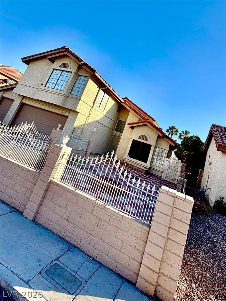 4727 Beaconsfield, Las Vegas, NV 89147