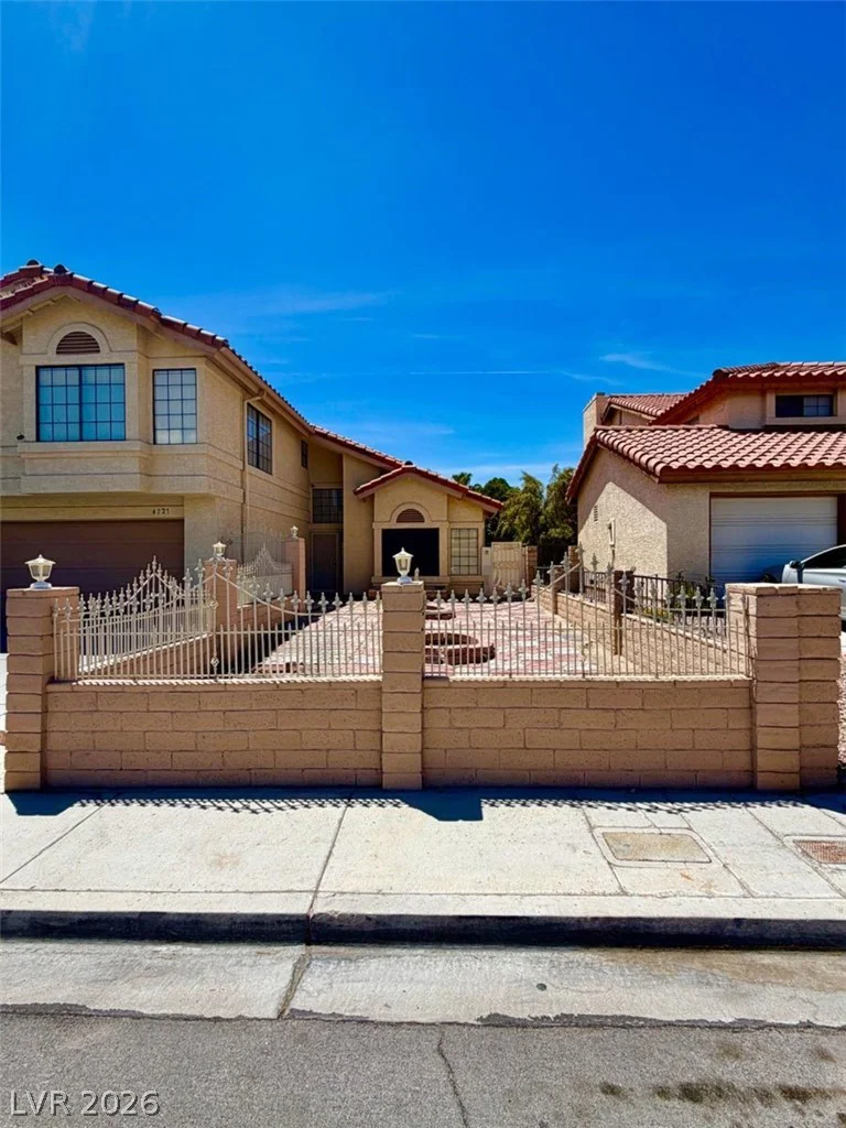 4727 Beaconsfield, Las Vegas, NV 89147