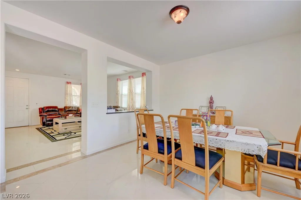 7012 Grand Junction, Las Vegas, NV 89179