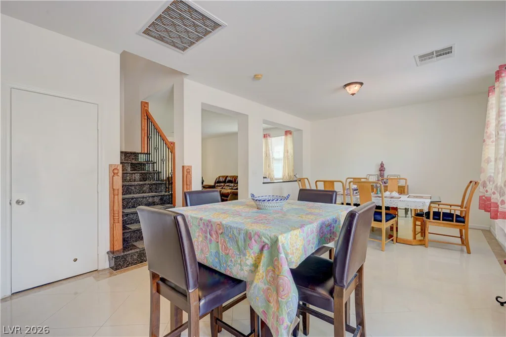 7012 Grand Junction, Las Vegas, NV 89179