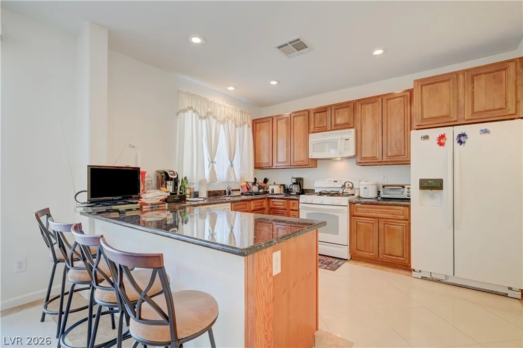 7012 Grand Junction, Las Vegas, NV 89179