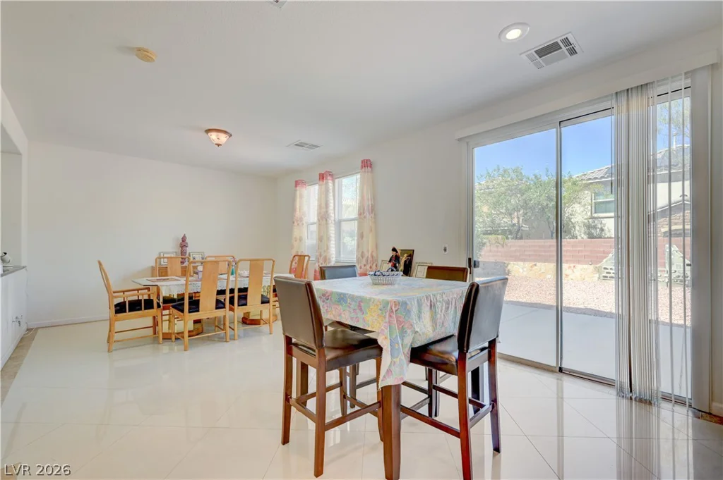 7012 Grand Junction, Las Vegas, NV 89179
