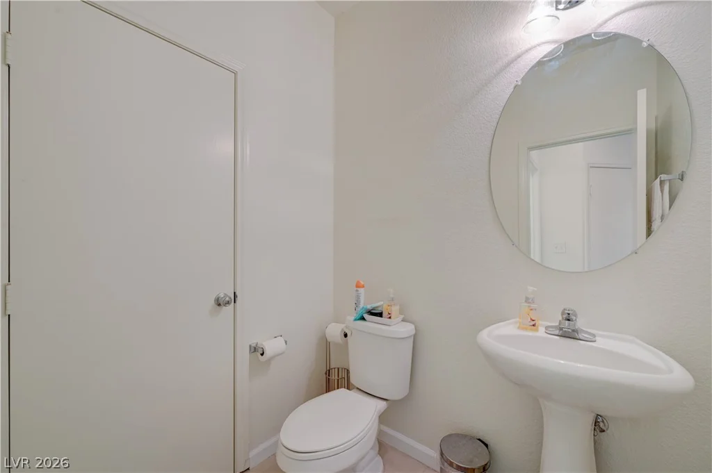 7012 Grand Junction, Las Vegas, NV 89179