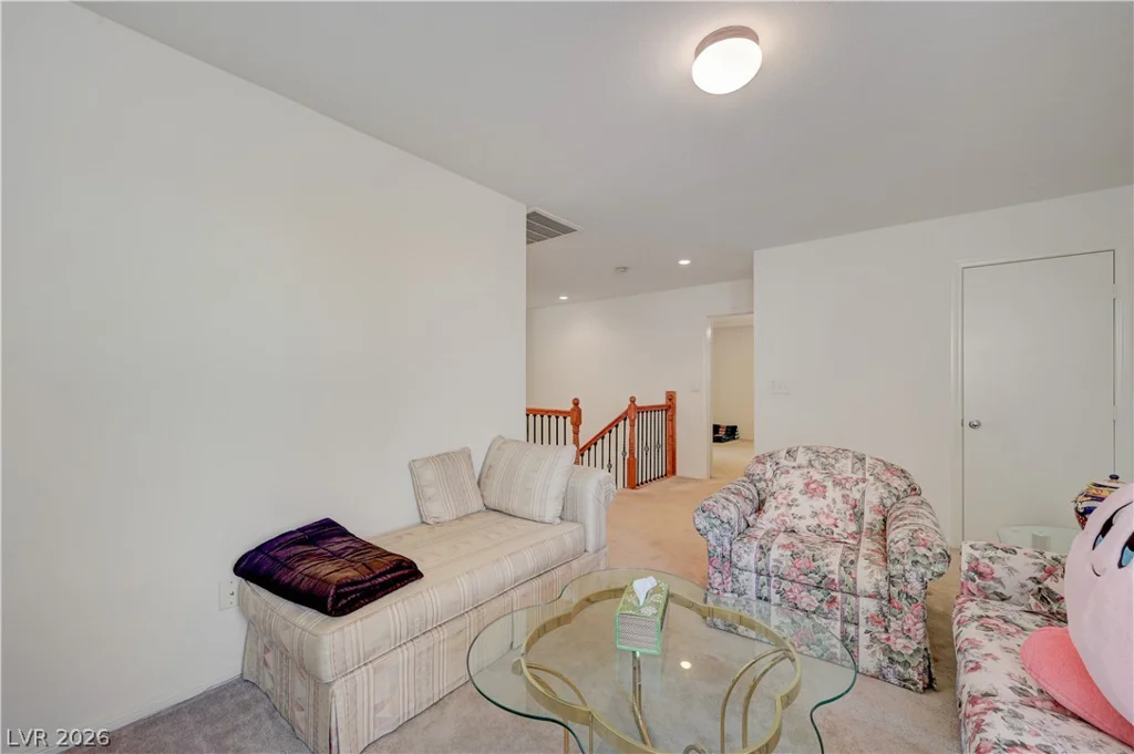 7012 Grand Junction, Las Vegas, NV 89179