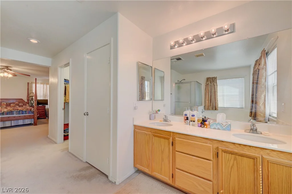 7012 Grand Junction, Las Vegas, NV 89179