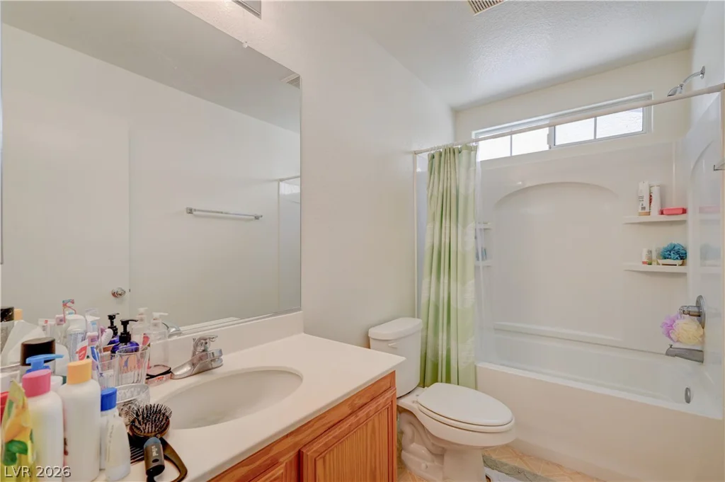 7012 Grand Junction, Las Vegas, NV 89179