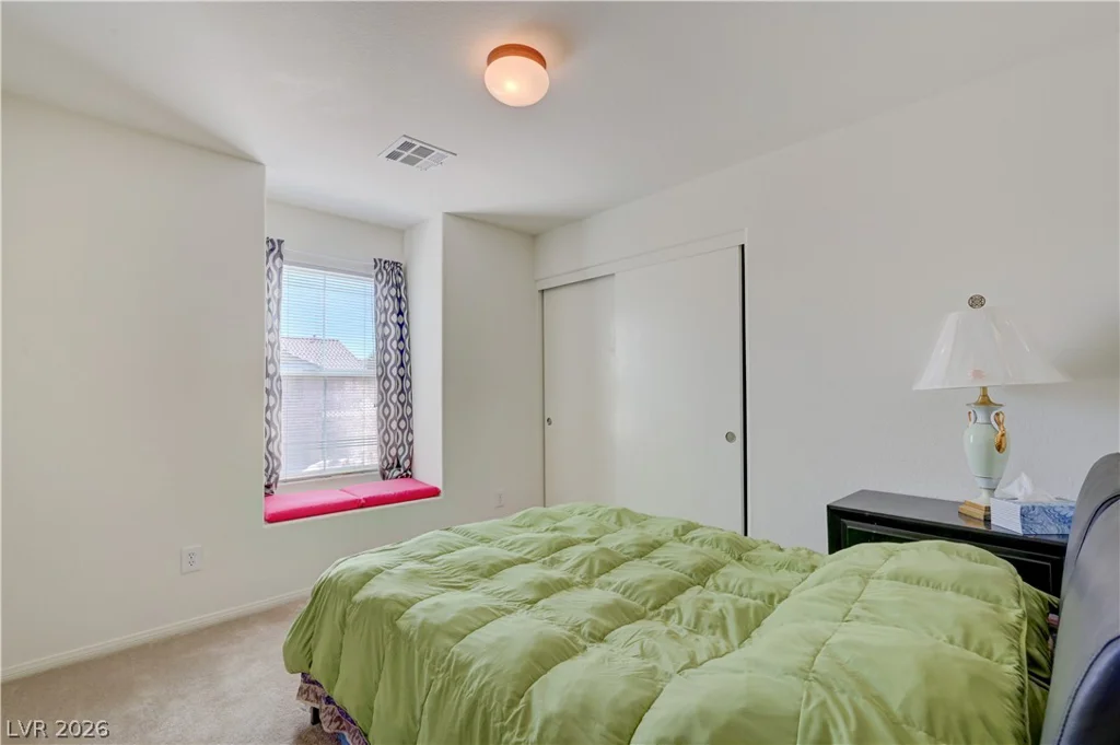 7012 Grand Junction, Las Vegas, NV 89179