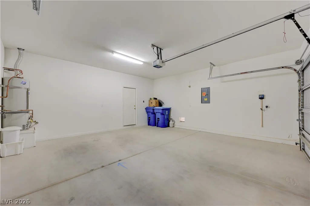 7012 Grand Junction, Las Vegas, NV 89179