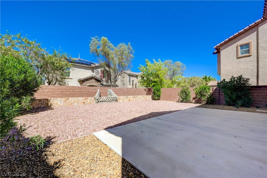 7012 Grand Junction, Las Vegas, NV 89179