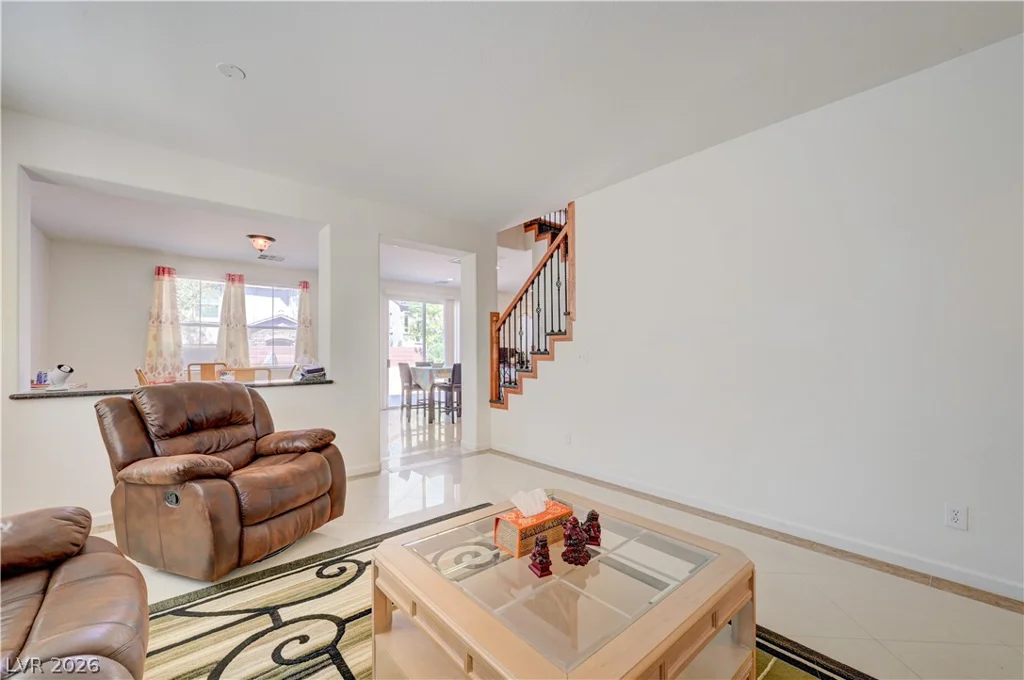 7012 Grand Junction, Las Vegas, NV 89179