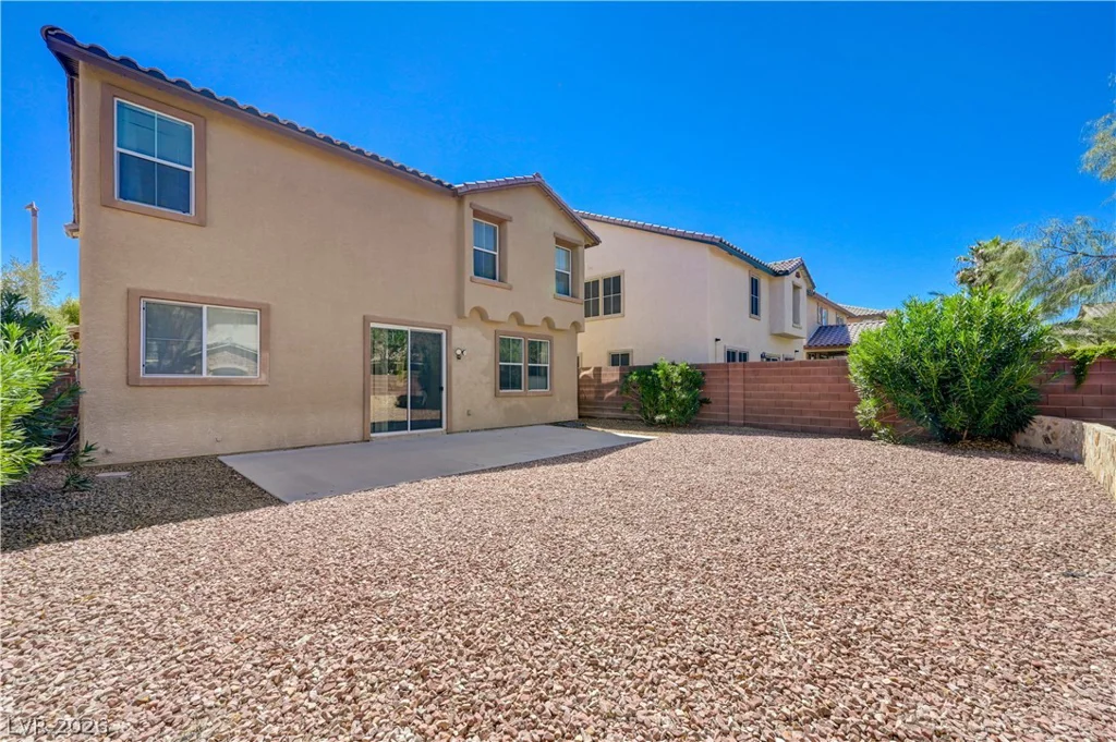 7012 Grand Junction, Las Vegas, NV 89179