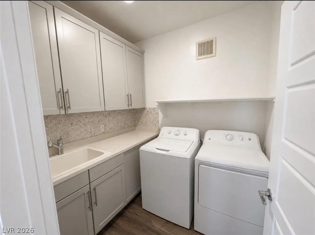 2555 Hampton, Henderson, NV 89052