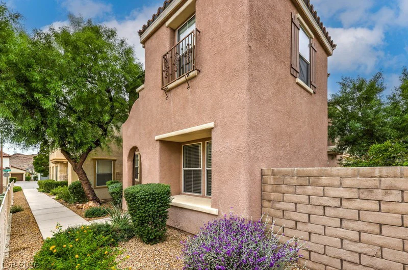 1044 Creeping Zinnia, Las Vegas, NV 89138