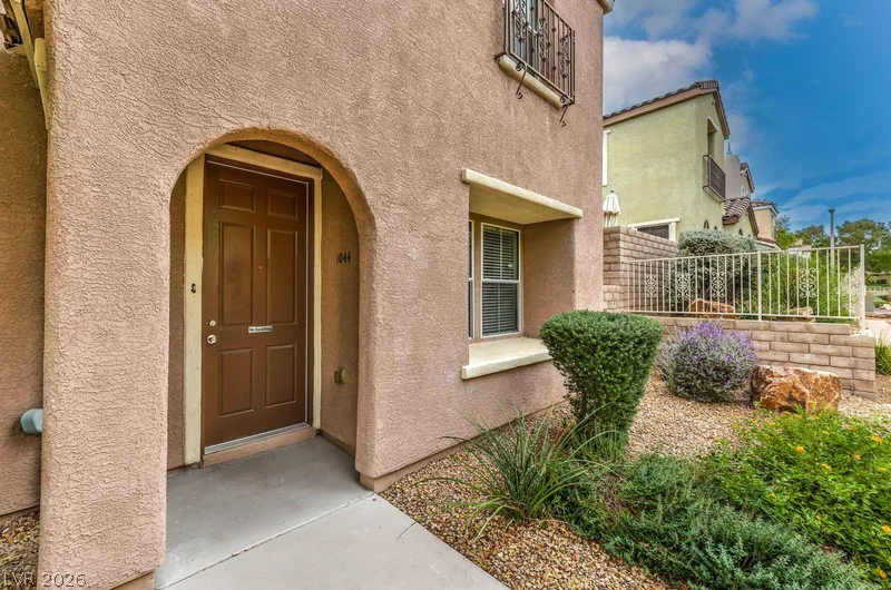 1044 Creeping Zinnia, Las Vegas, NV 89138