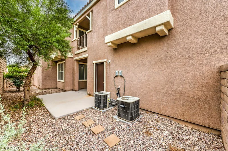 1044 Creeping Zinnia, Las Vegas, NV 89138