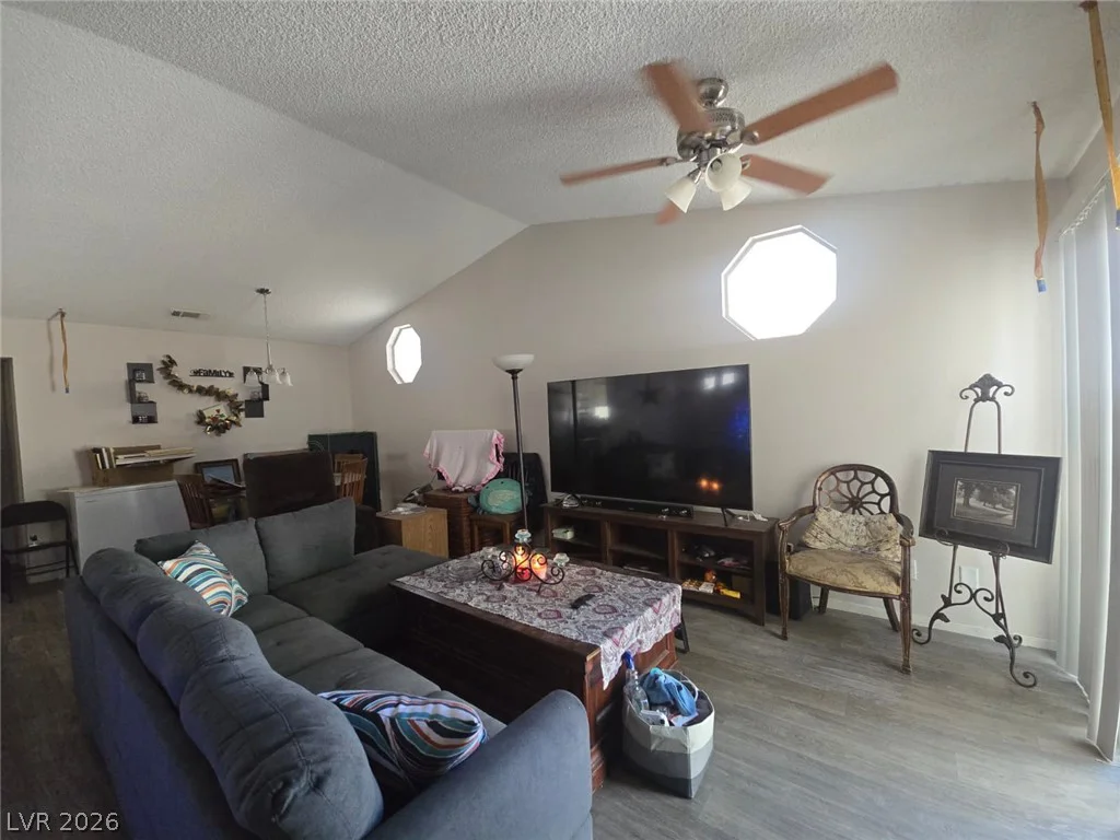 5772 Cinnabar, Las Vegas, NV 89110