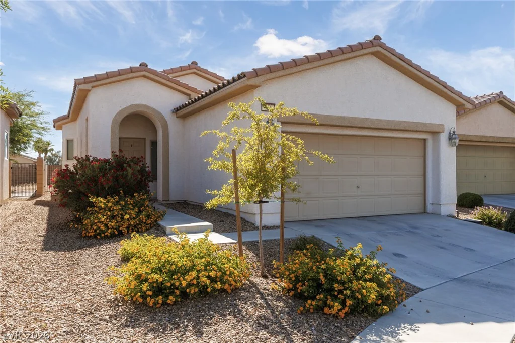 704 Bridgeford, Henderson, NV 89011