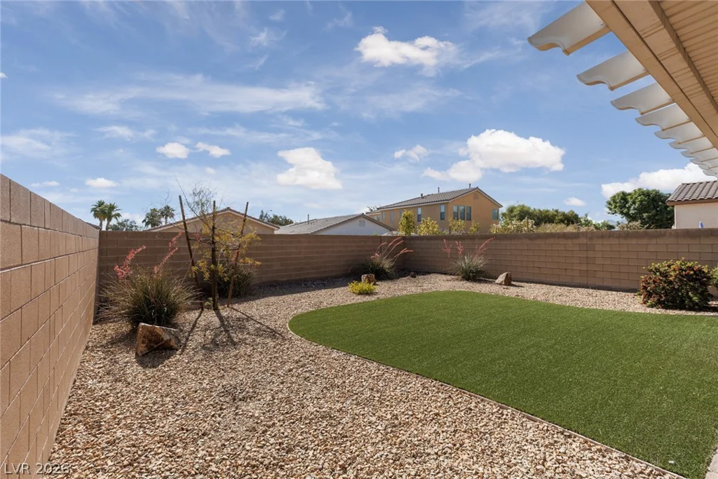 704 Bridgeford, Henderson, NV 89011