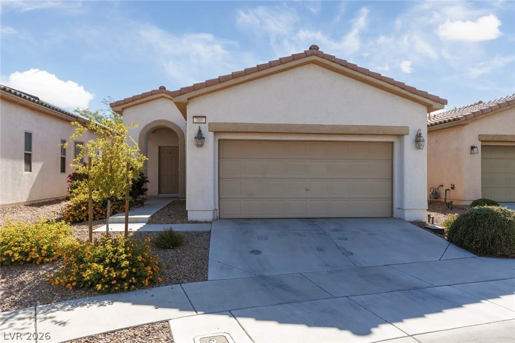 704 Bridgeford, Henderson, NV 89011