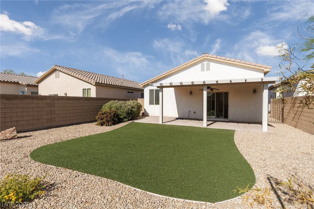 704 Bridgeford, Henderson, NV 89011