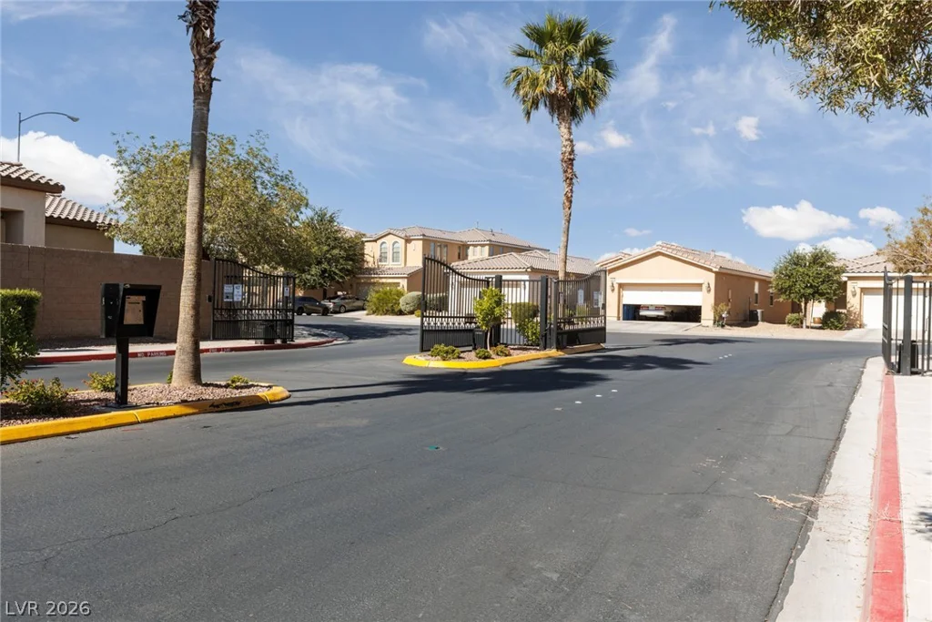 704 Bridgeford, Henderson, NV 89011