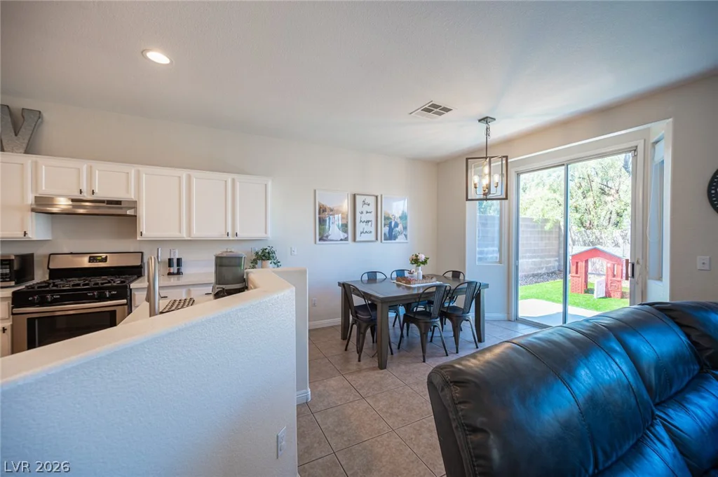 10646 Streamside, Las Vegas, NV 89129