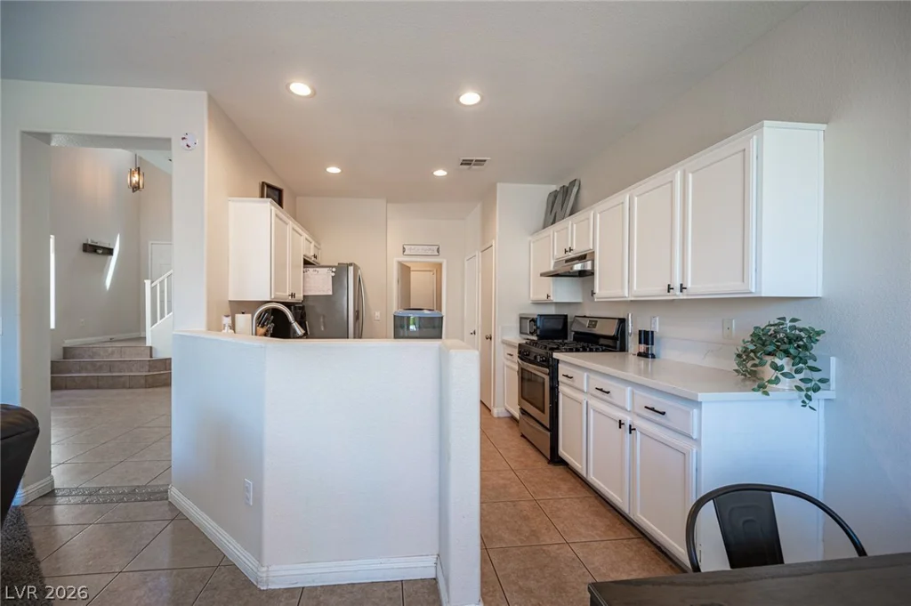10646 Streamside, Las Vegas, NV 89129