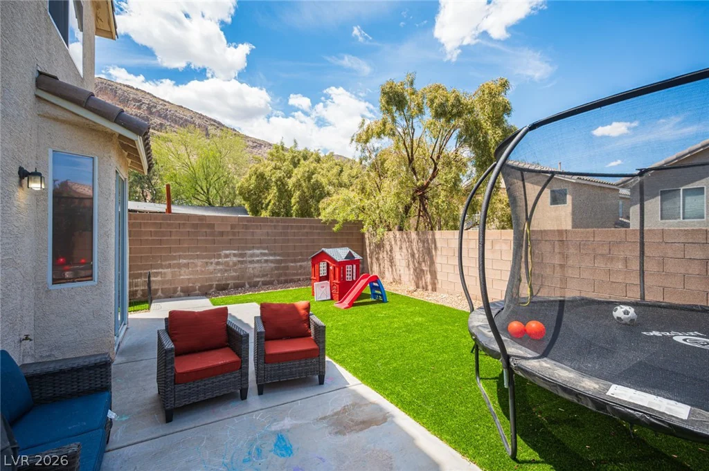 10646 Streamside, Las Vegas, NV 89129