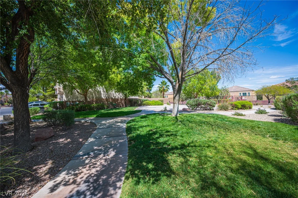 10646 Streamside, Las Vegas, NV 89129